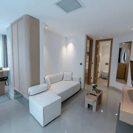 Hotel The Public Ortakoy 4*