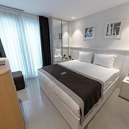 The Public Ortakoy Hotel 4*
