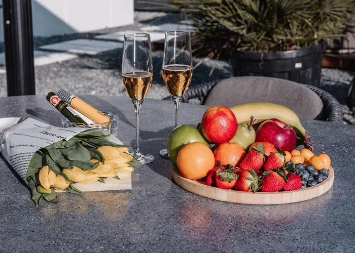 The Public Ortakoy Istanboel