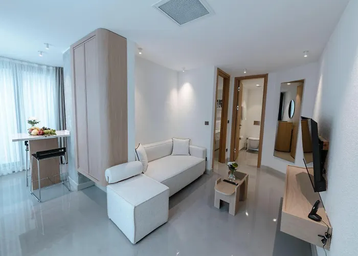 The Public Ortakoy 4*